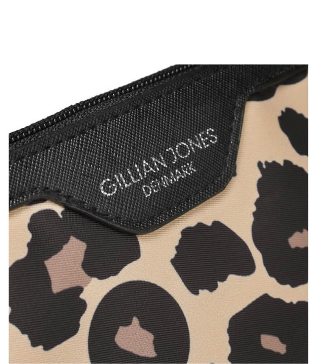 Gillian Jones Toilettaske i 100% genanvendt plastik - Leopard