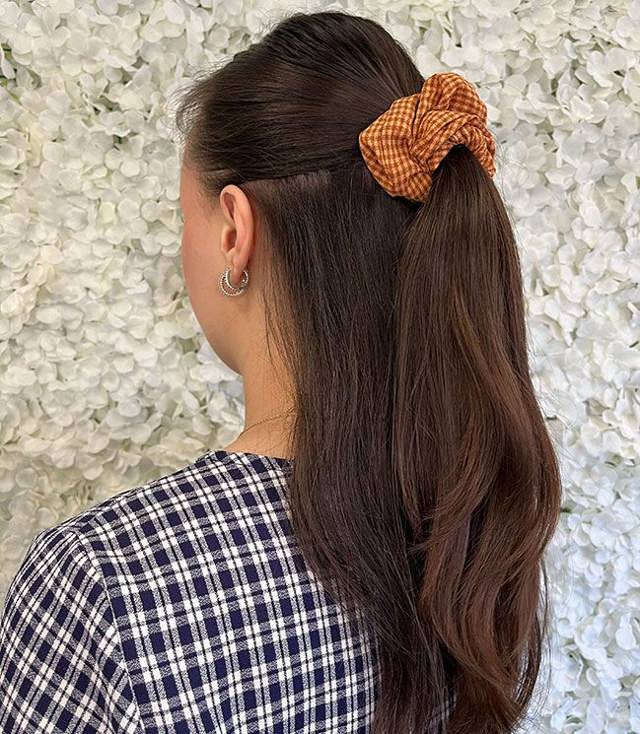 JA-NI Hair Accessories - Hair Scrunchies, The Red Thin Checkered