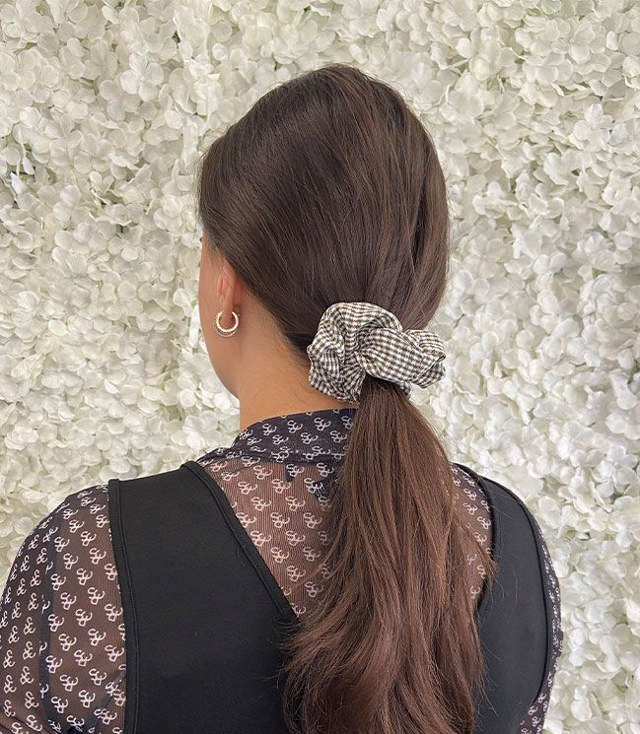 JA-NI Hair Accessories - Hair Scrunchies Medium, The Dark Green Thin Checkered
